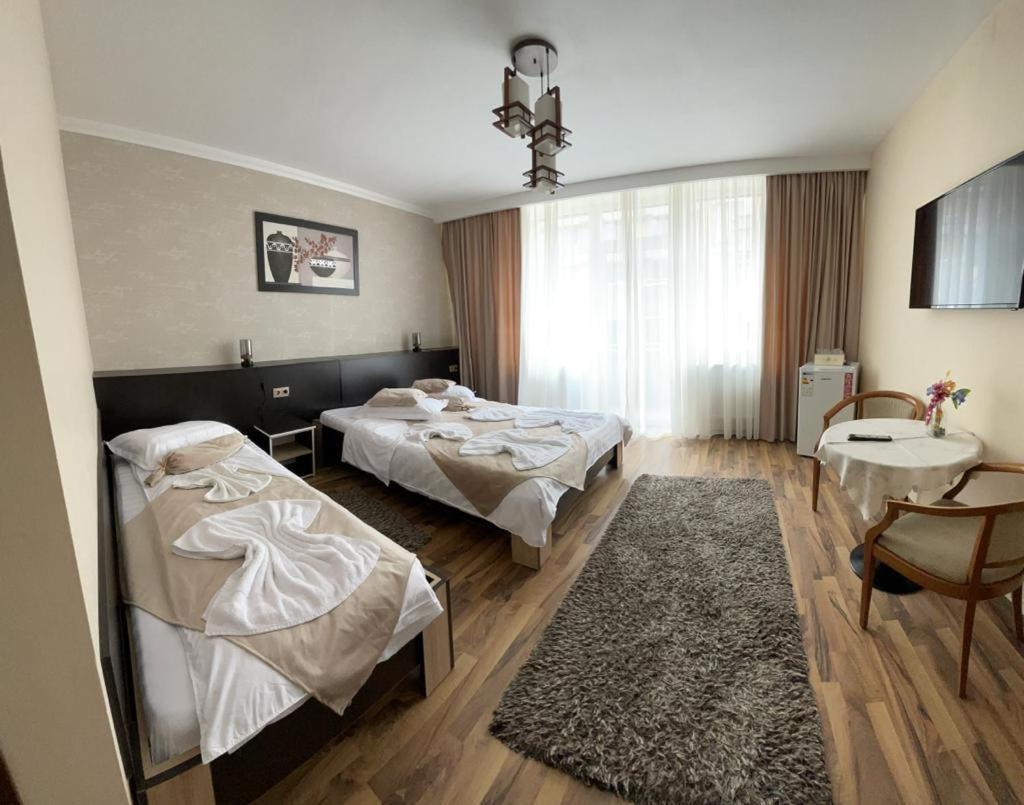 Casa Alex Hotell Târgu Jiu Eksteriør bilde