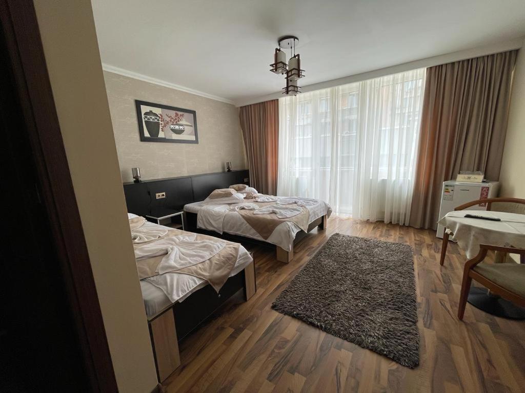 Casa Alex Hotell Târgu Jiu Eksteriør bilde