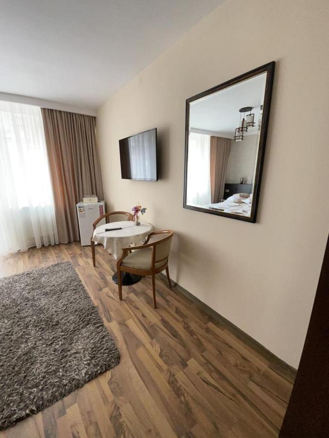 Casa Alex Hotell Târgu Jiu Eksteriør bilde