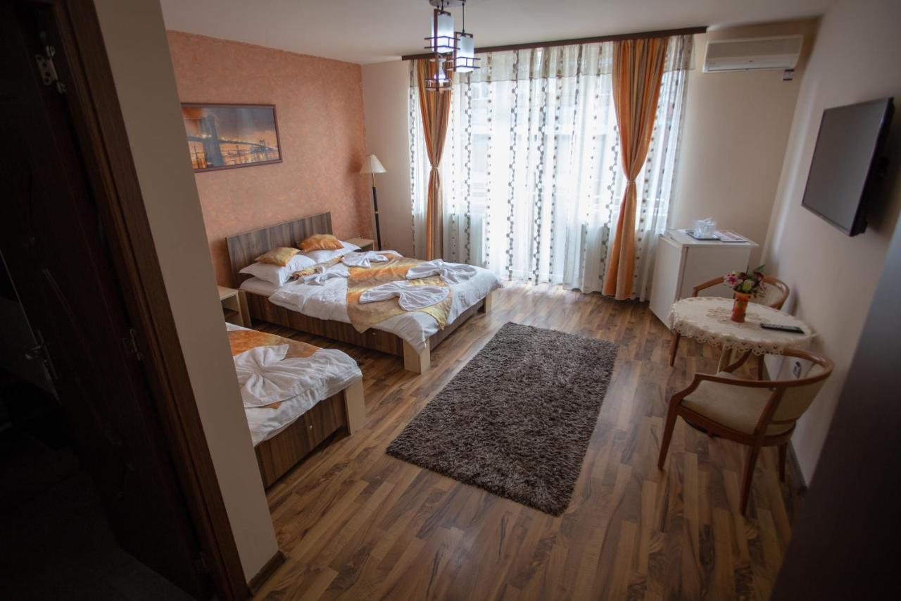 Casa Alex Hotell Târgu Jiu Eksteriør bilde